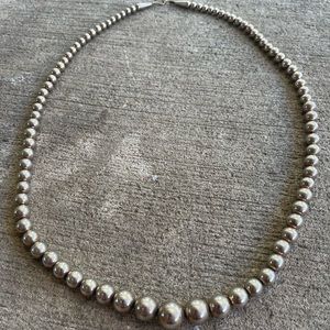 Sterling Silver Navajo Gratulated Pearl Necklace Southwestern